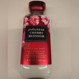 Bath & Body Works Japanese Cherry Blossom Lotion - 8oz
